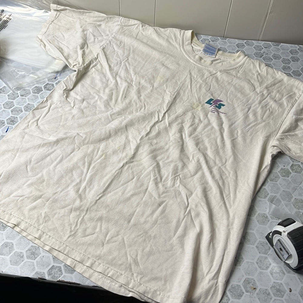 Vintage Gildan XL White Short Sleeve Graphic T Shirt